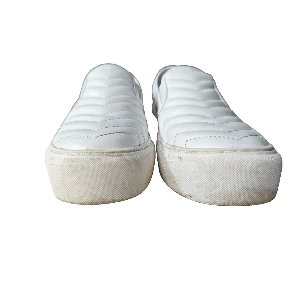 WILD PAIR Womens White Milann Toe Platform Slip On Athletic‎ Sneakers 9.5